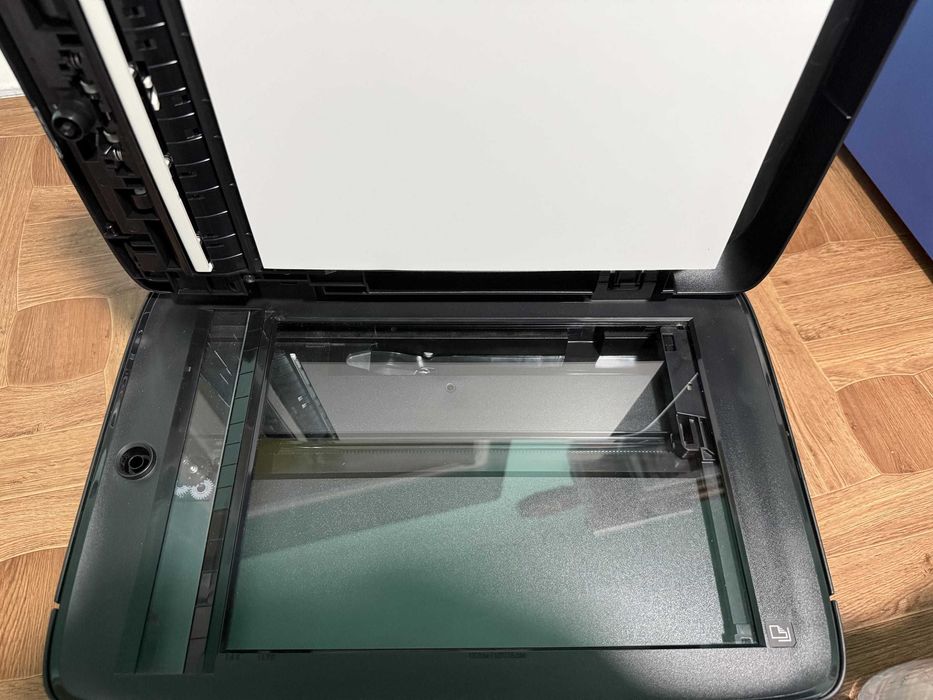 Imprimantă multifuncțională HP DeskJet 3835 cu scaner + copiator
