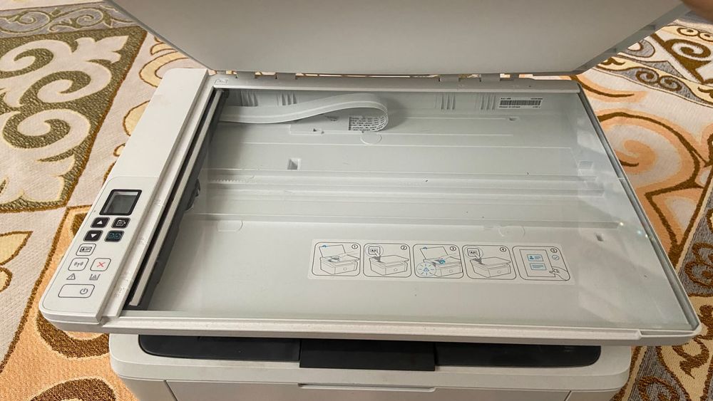 Принтер  hp черно белый 3 в 1