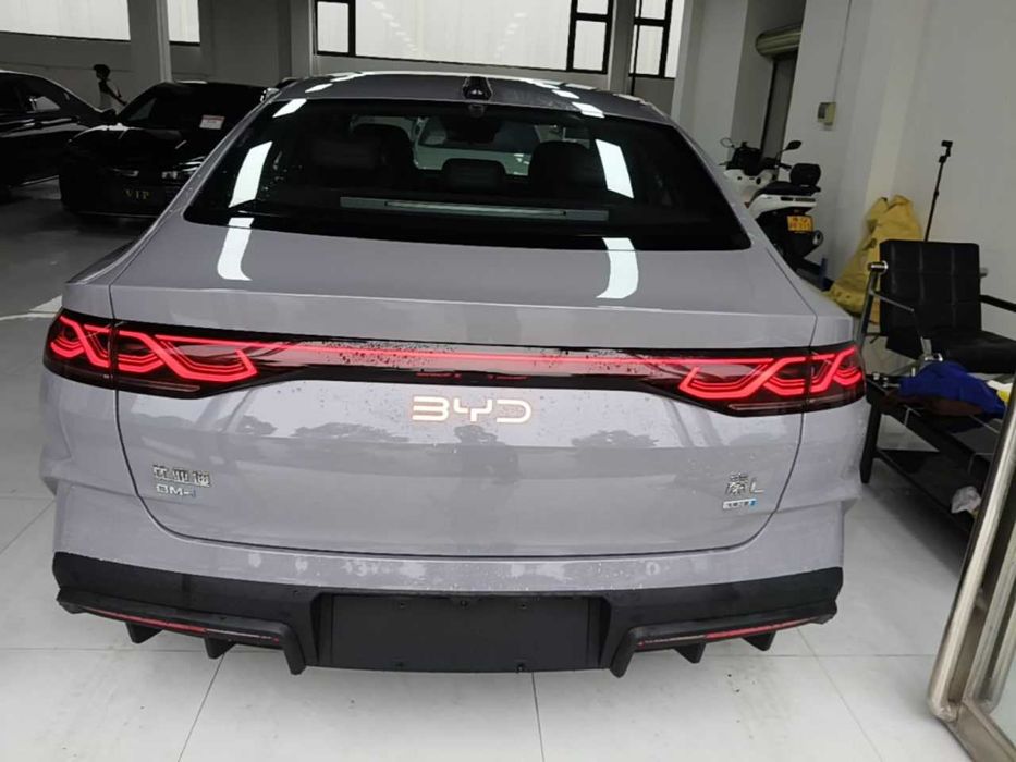 BYD Qin L 2026 DM-i 128KM Leading Edition