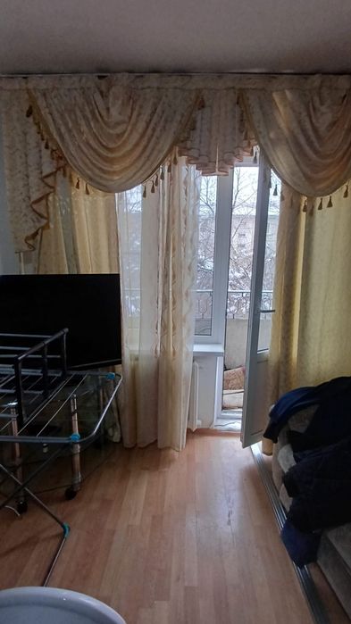 Продам тюль шторы в комплекте