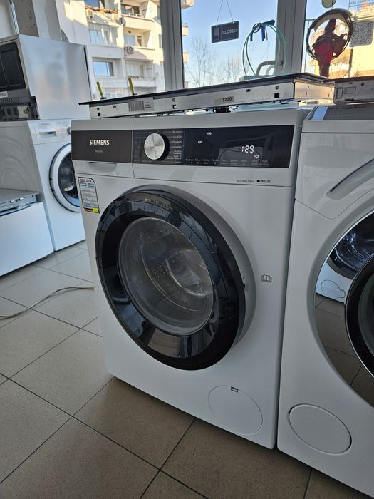 Комбинирана пералня със сушилня Siemens iQ500