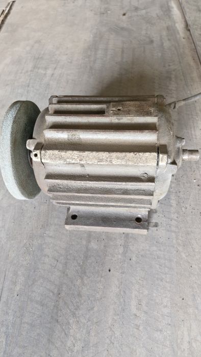 Продам электродвигатель советского производства.