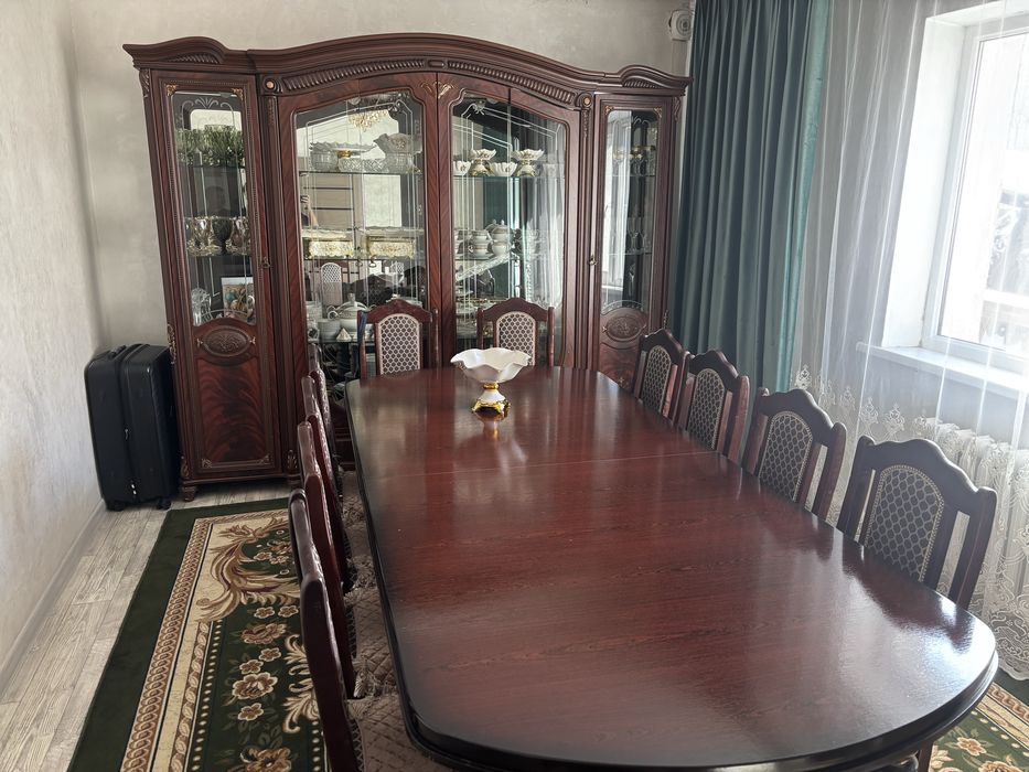 Стенка в хорошем состояние