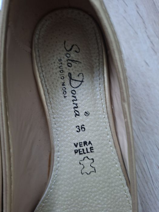 Pantofi gen balerin din piele