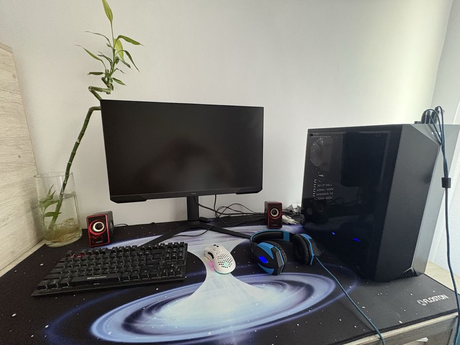 Vând pc gaming setup ,CA NOU !