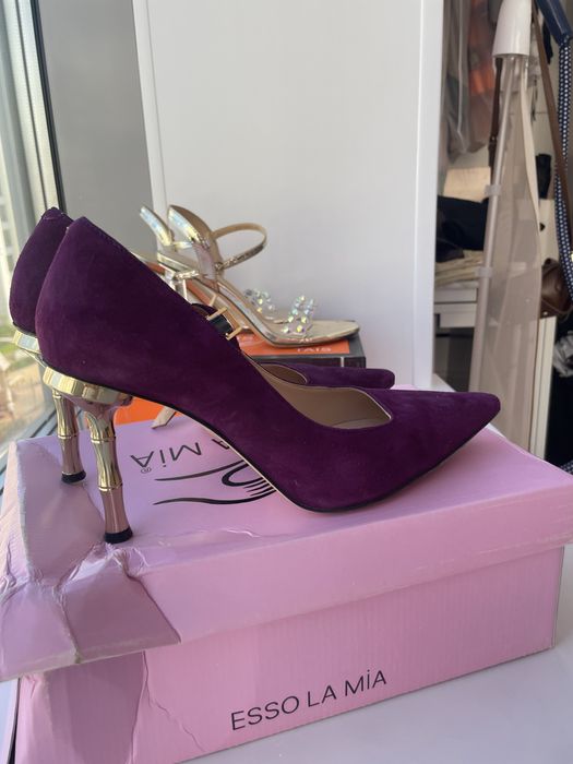 Продаю женские туфли