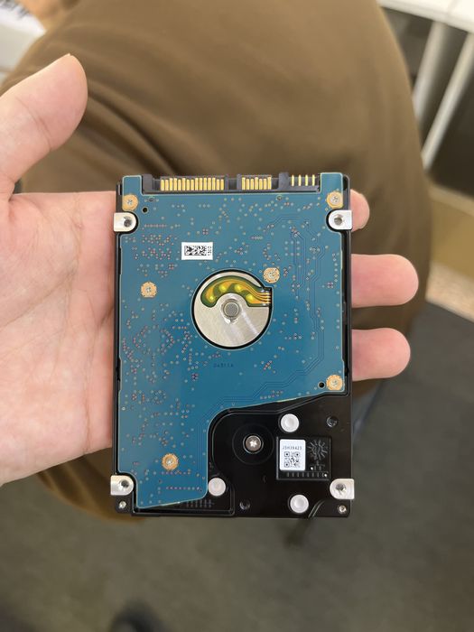Жестки диск 1 т