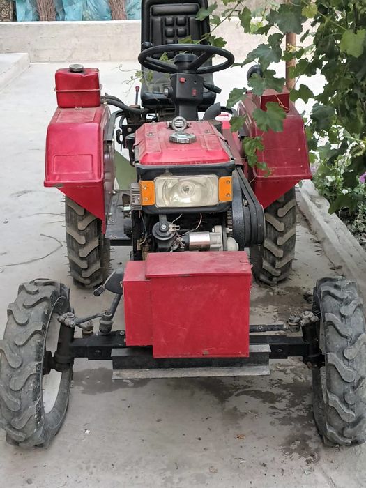 Mini Tiraktor 196 zubr