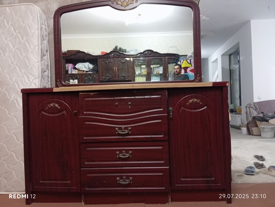 Спальный гарнитур сотилади