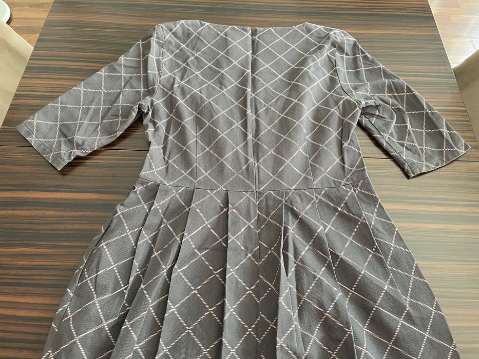 Rochie dama Dasha, gri cu dungi roz, marimea 44