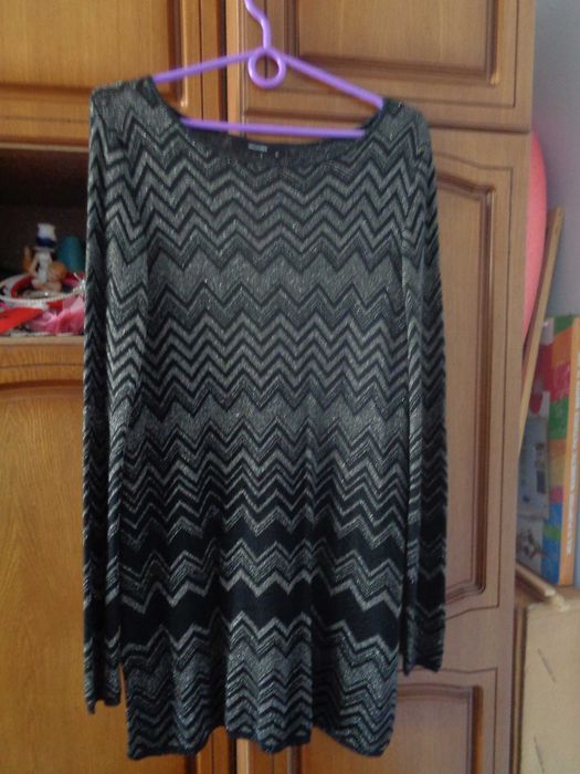 Vand rochie cu maneca lunga dama 6.