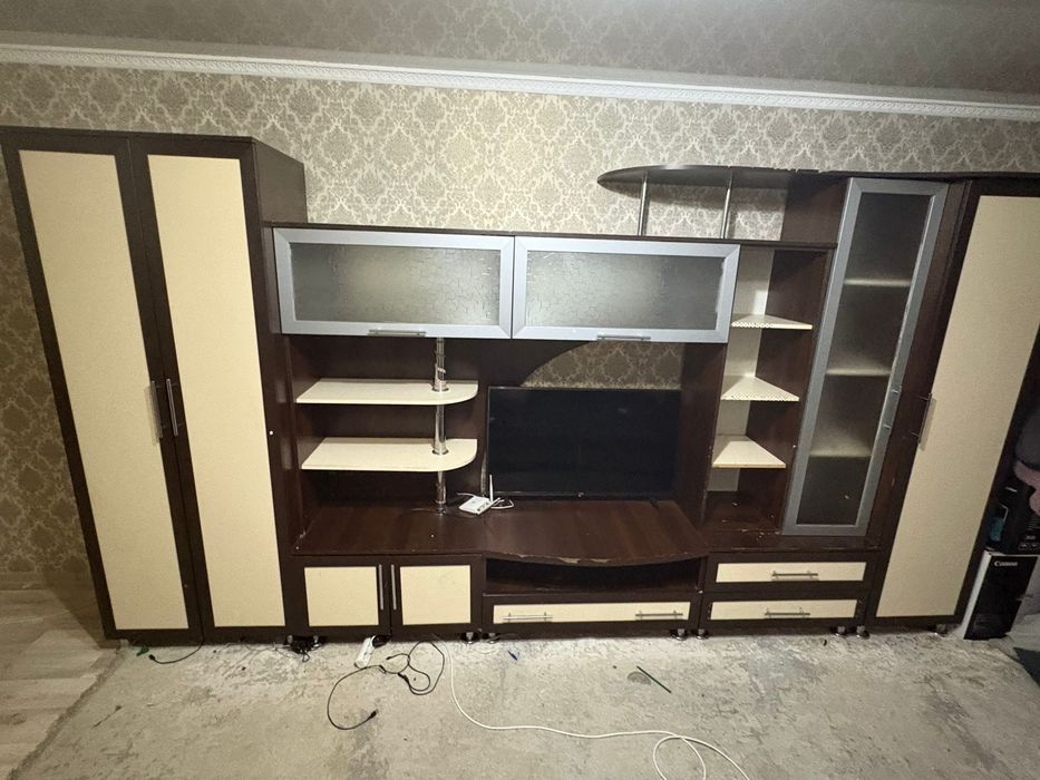 Стенка + диван в гостиную
