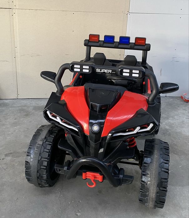 Детски акумолаторен джип