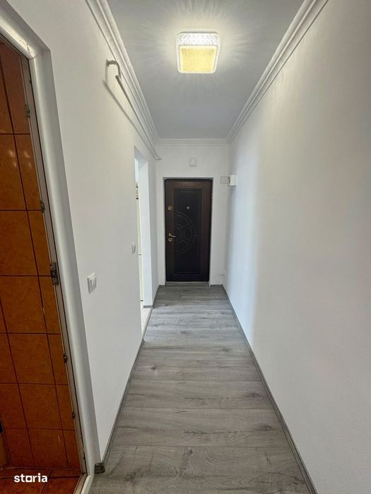 Bld socola-2 camere renovat-etaj 1-centrala proprie - fara risc seisic