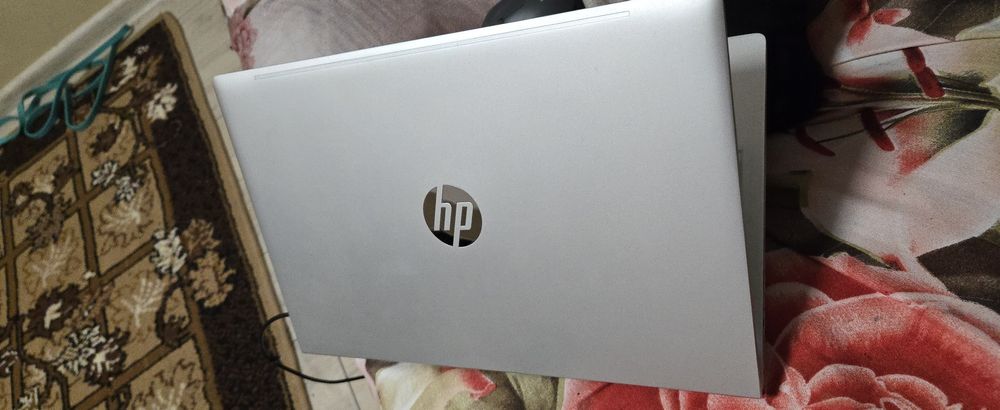Laptop HP ProBook 450 G8 2 bucăți unul cu VGA dedicata