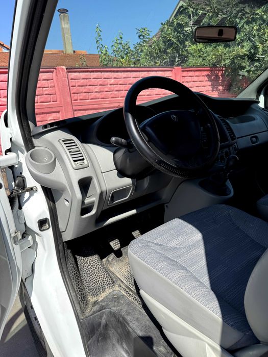 Renault Traffic 2012