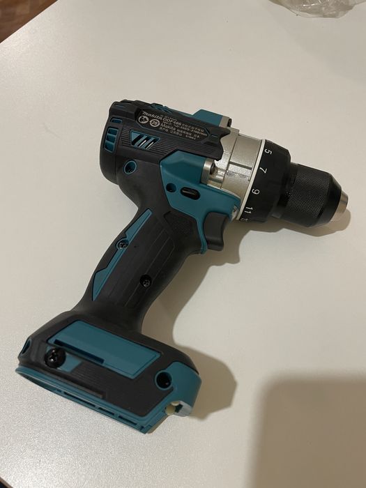 Продам Makita DDF486Z