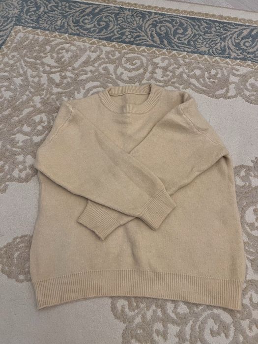 Шерстяные кофты черная/бежевая