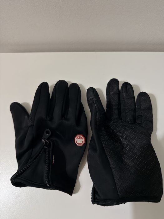 Casca moto redbull cu masnusi