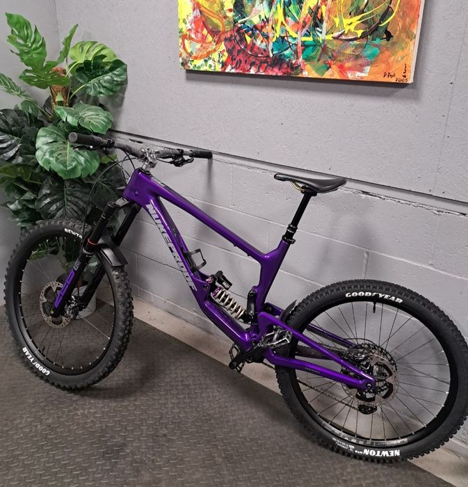 Nukeproof Giga 297 Fast Edition