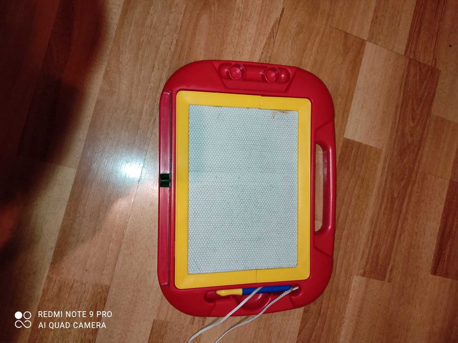 продам игрушки на батарейках