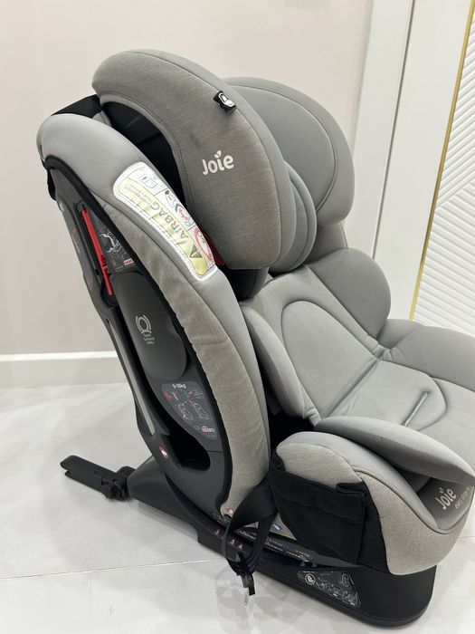 Продам автокресло Joie