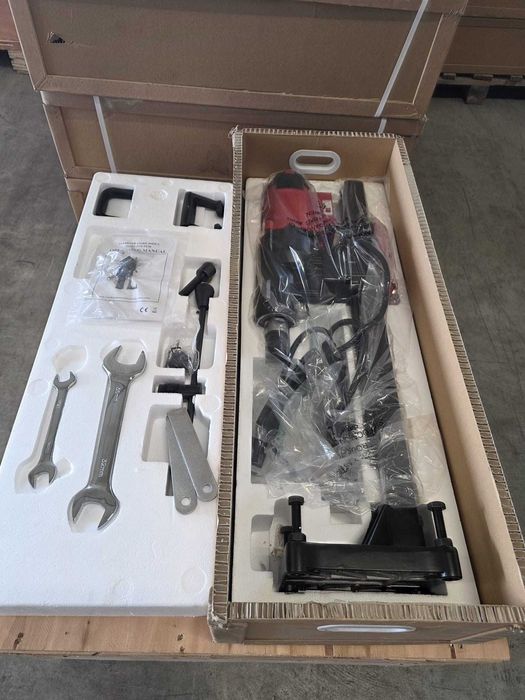 Masini de cartot cu stativ NOI cu factura si garantie ,carote profi...