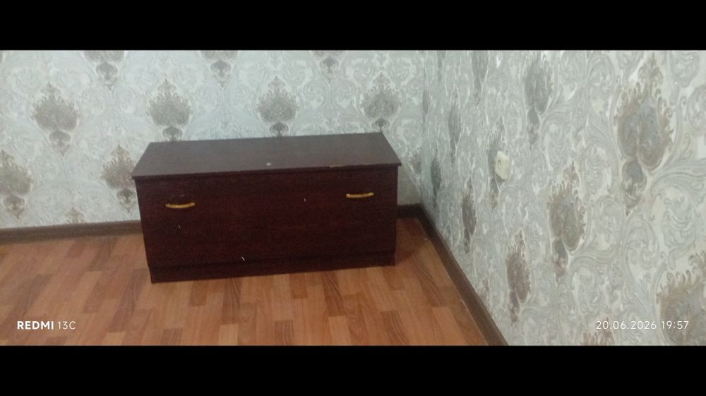Продается полка цена договорная