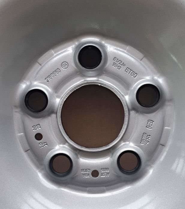 Janta Crafter MAN TGE Tracțiune Față în 5 Găuri PRODUS NOU  ÎN  OFERTĂ