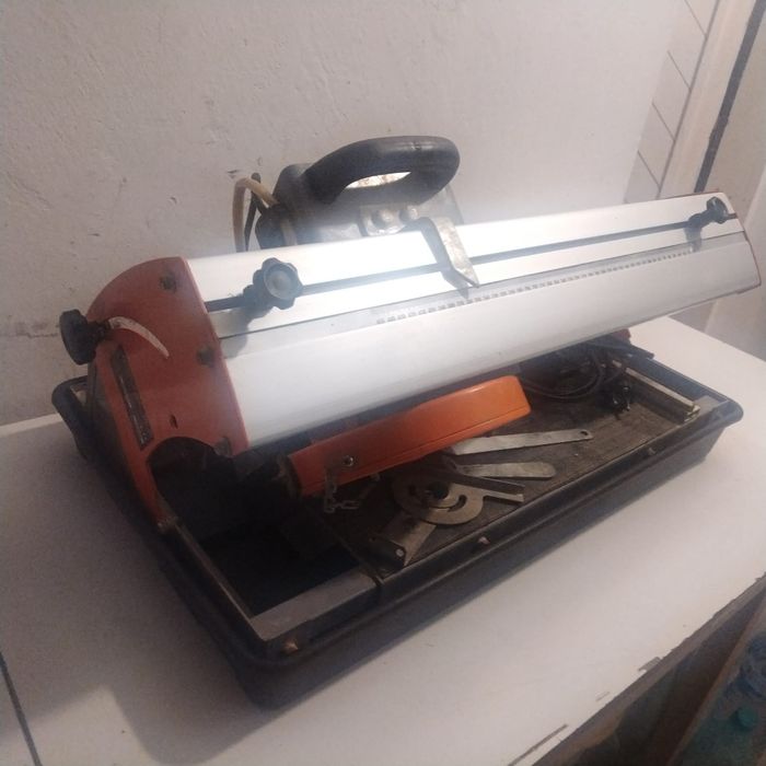 EINHELL 600W машина за водно рязане на плочки, фаянс, теракот, гранитогрес