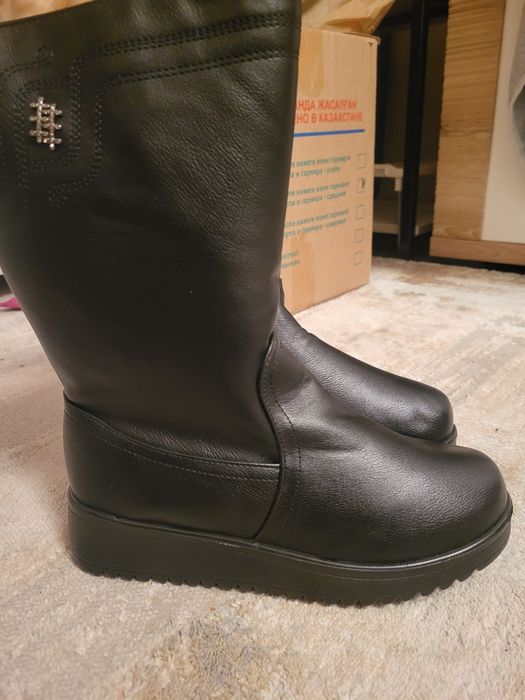 Обувь женская 36 размер