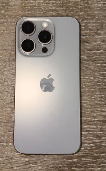 iPhone 15 Pro  1TB Natural Titanium