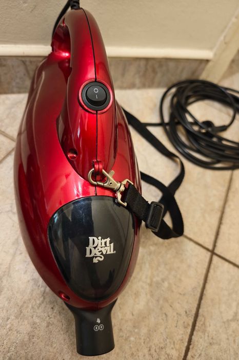 Мини прахосмукачка Dirt Devil 760w