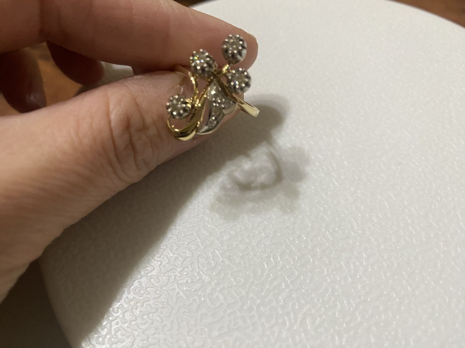 Золотой комплект с бриллиантами советское