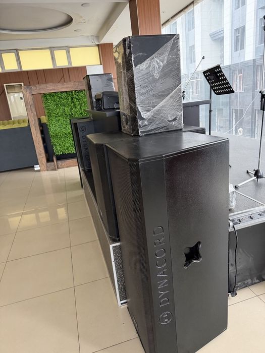 Срочна фирминий камплект йенги калонка ва усилител сотилади жуда зор