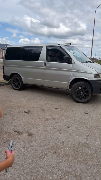 Mazda Bongo Frendi