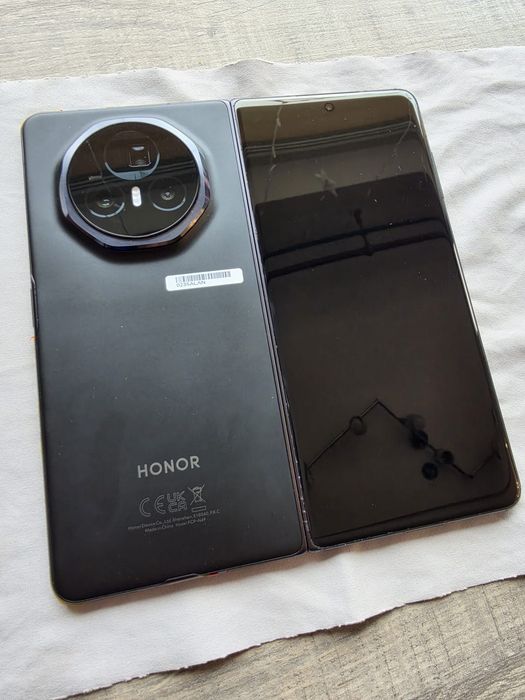 Honor Magic V3 – Ecran interior, ramă și spate nou