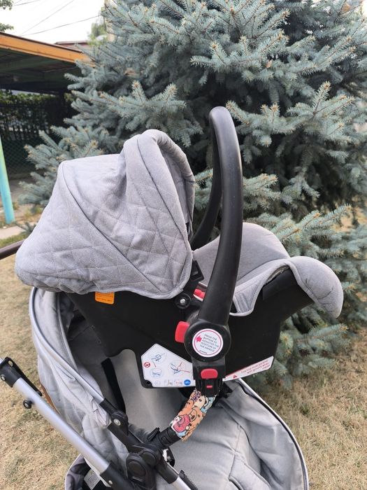 Продам коляску срочно