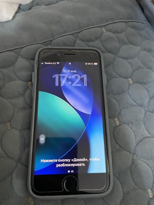 Продается Айфон SE