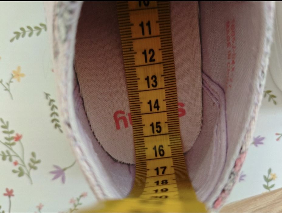 Teniși Sinsay, mărime 27