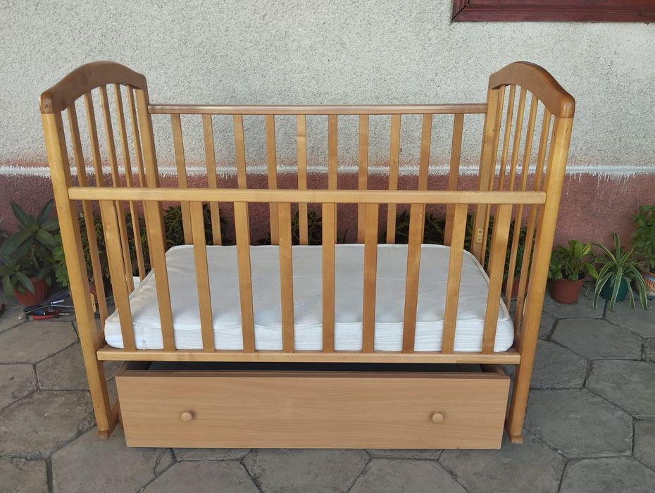 Продам детскую кровать