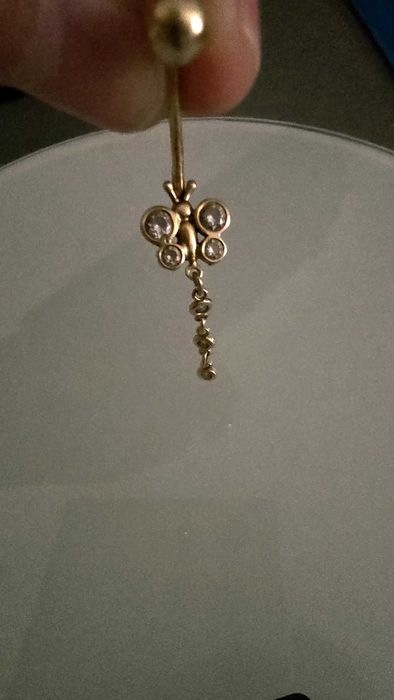 Piercing buric ,din aur-fluture