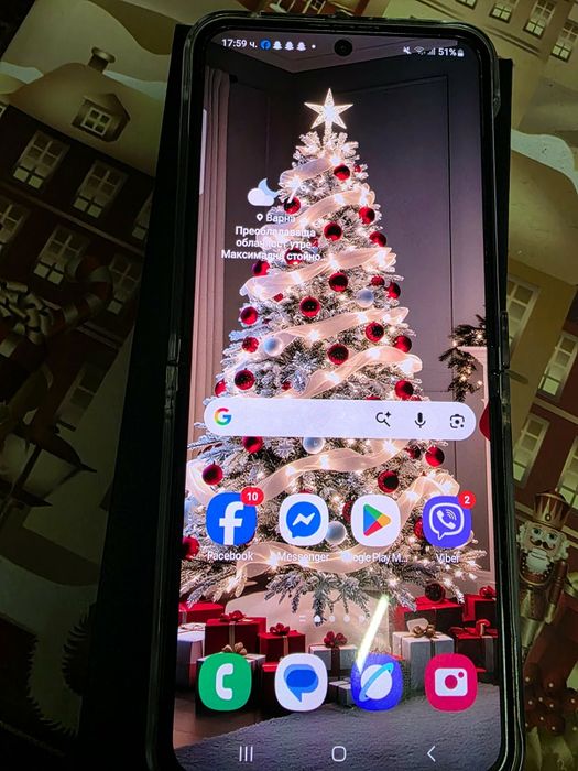 Samsung Galaxy Z Flip 5 256gb В ОТЛИЧНО СЪСТОЯНИЕ