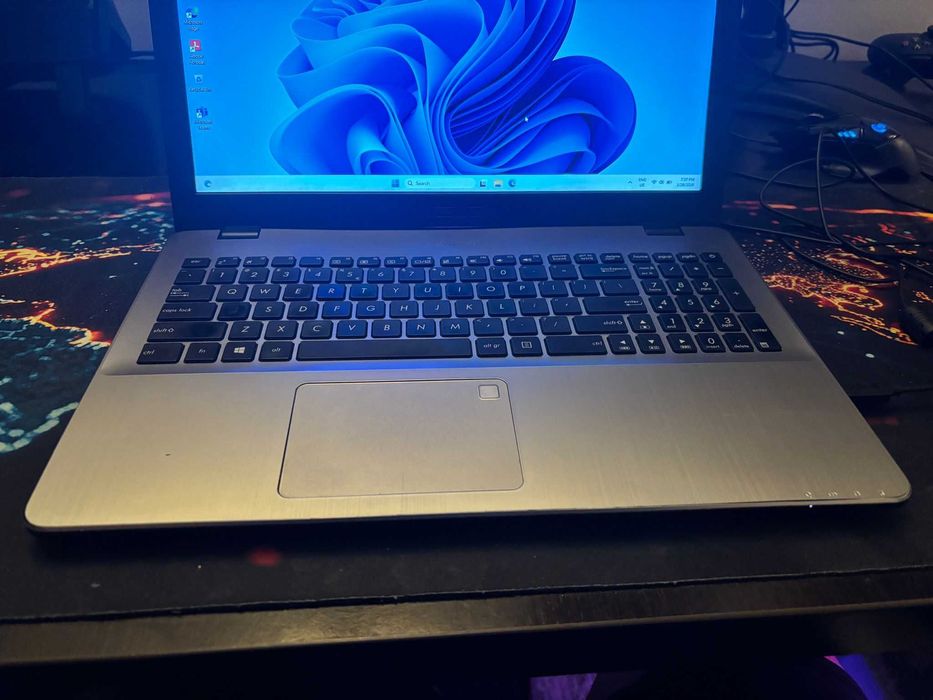 Asus Vivobook X542UAR in perfecta stare de functionare