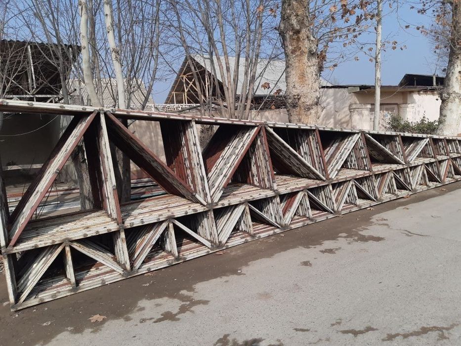 Tom Naves Parnik quramiz