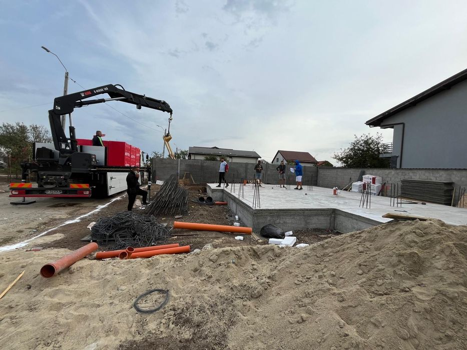 Echipa constructi case la rosu dulgheri fierari zidari