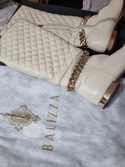 Белые зимние сапоги, Balliza