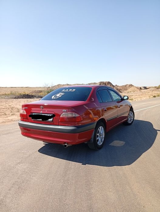 Продам машину Авенсис