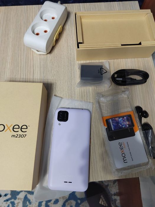 Moxee m2307 андроид смартфон.