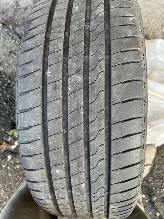Anvelope de vara 225/50 R17 98W cu jante de aluminiu